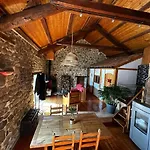 Atypique A Nyaraló Tence