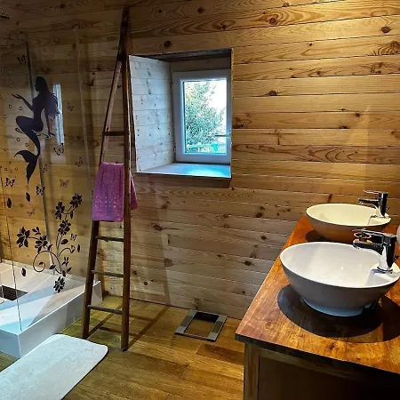 Holiday home Atypique A Tence