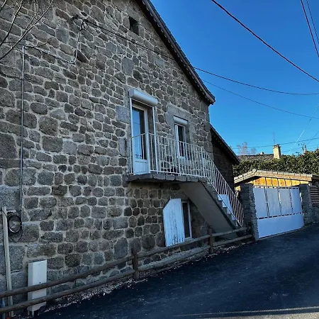 Atypique A Feriehus Tence